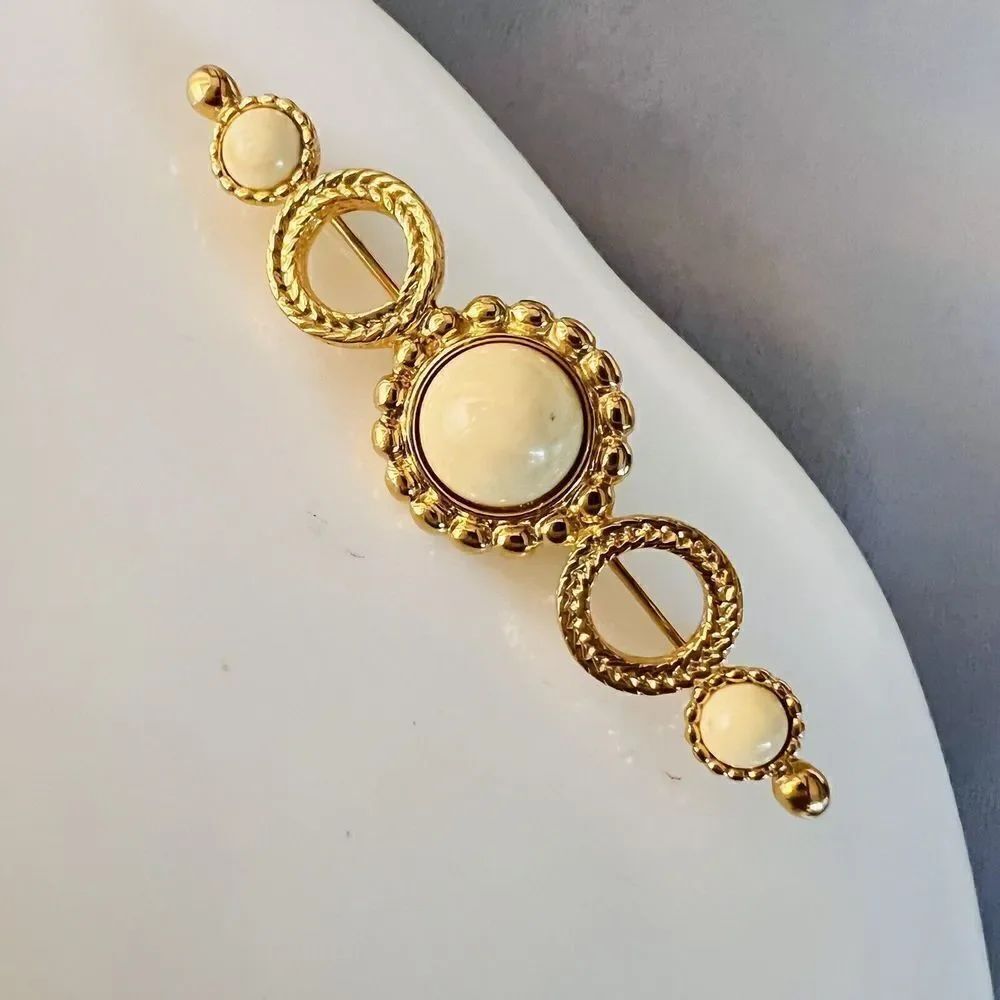 Vintage Monet Brooch Geometric Off White Cabochons Gold Tone Bar MCM Pretty